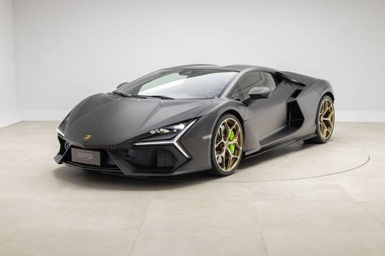 LAMBORGHINI REVUELTO 6.5 V12 PHEV AMT LAMBORGHINI REVUELTO 6.5 V12 PHEV AMT